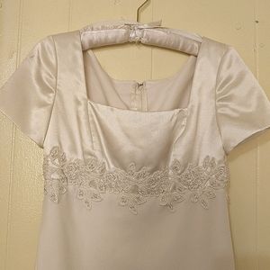 Wedding dress